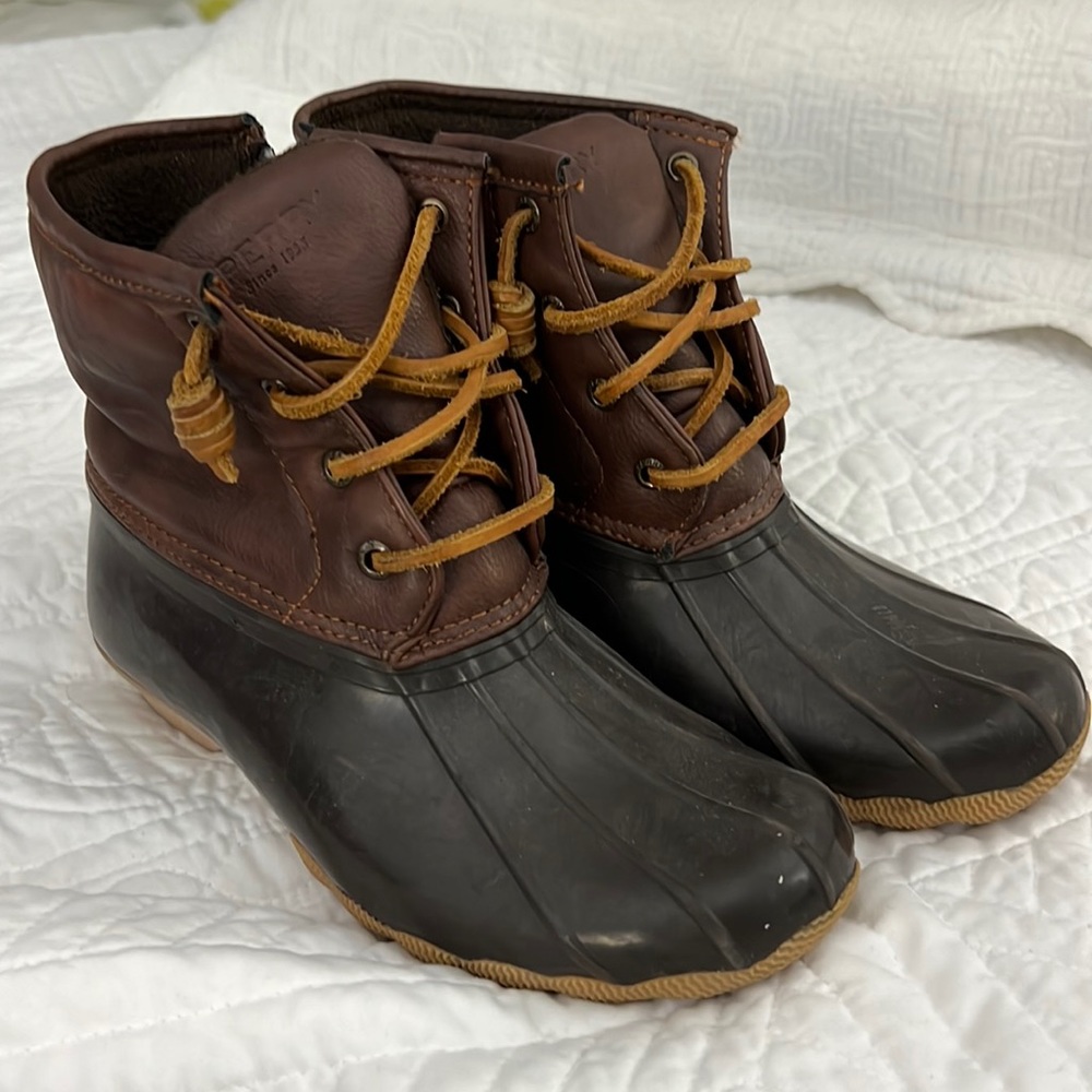 Girls Sperry Rain boots. Good condition size 3